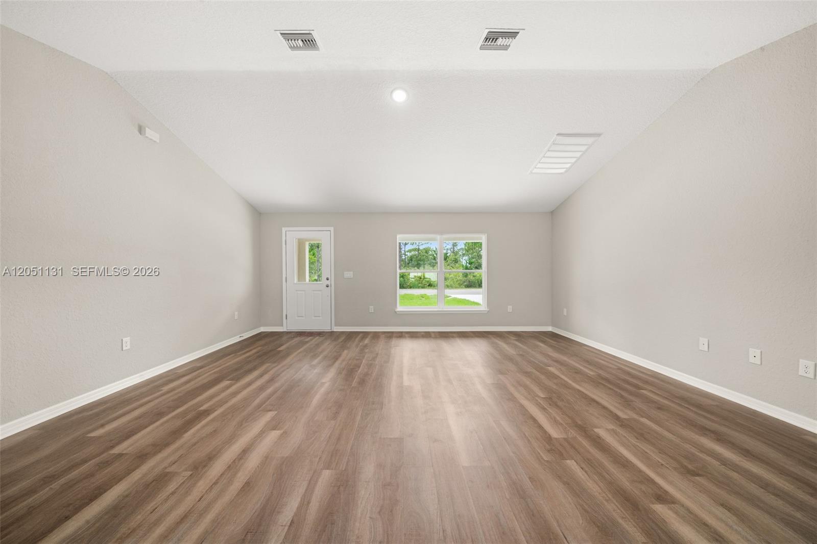 5652 Cortez Boulevard Property Photo 5