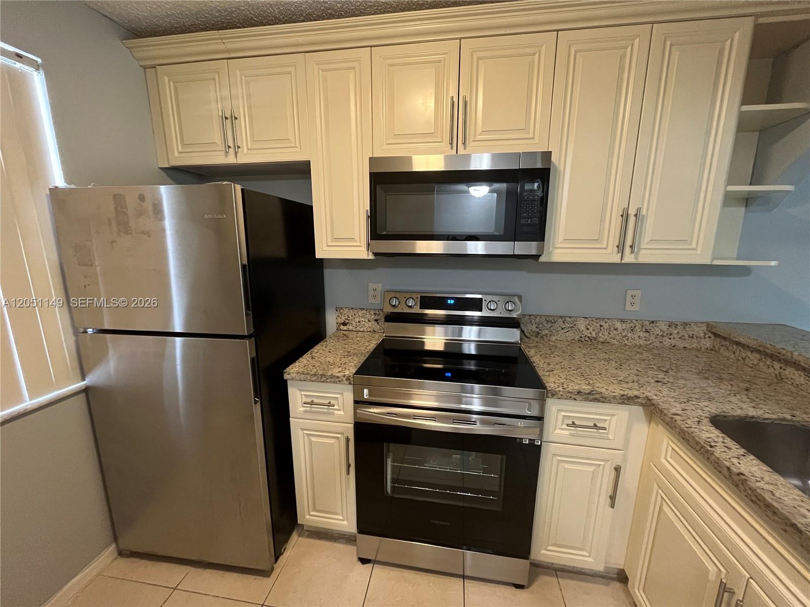 2740 Forest Hills Boulevard 202 Property Photo 1