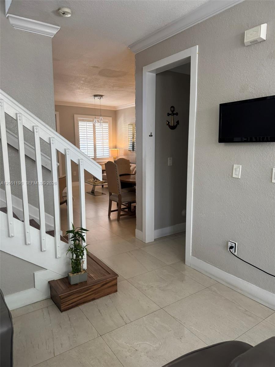 A12051198 Property Photo 10