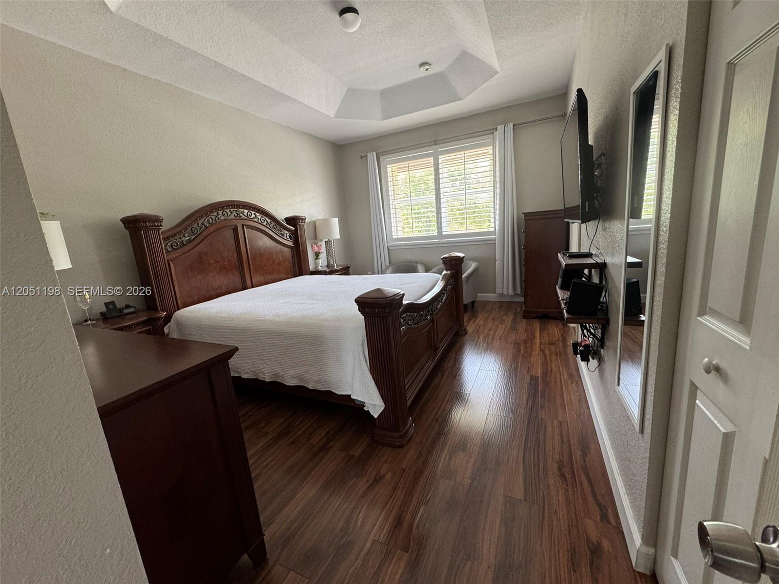 A12051198 Property Photo 11