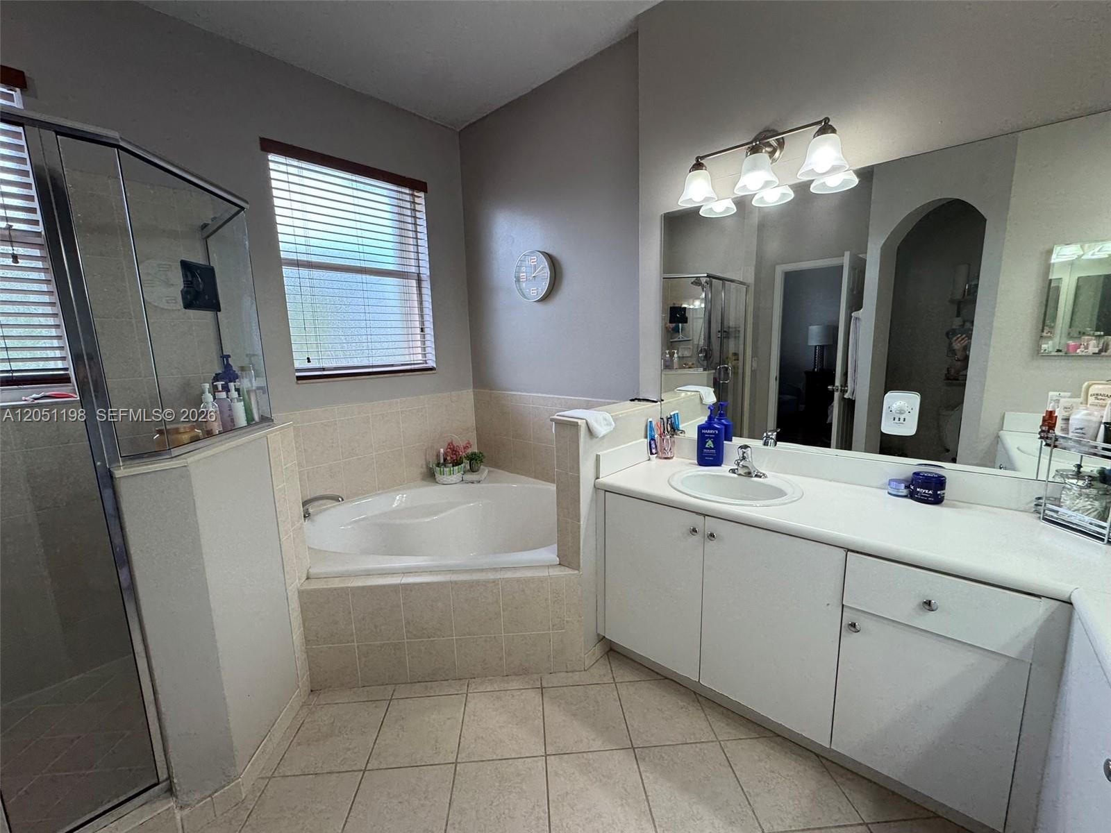 A12051198 Property Photo 13