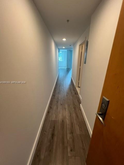 253 Ne 2nd Street 1202 Property Photo 3