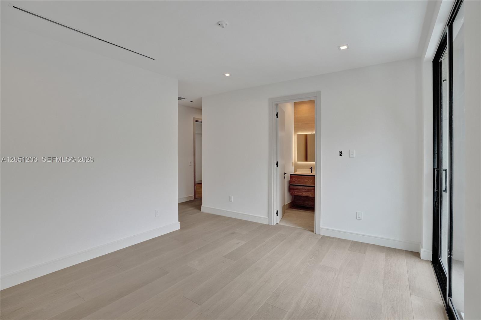4640 Sunset Drive Property Photo 41