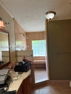4547 Windee Property Photo 9