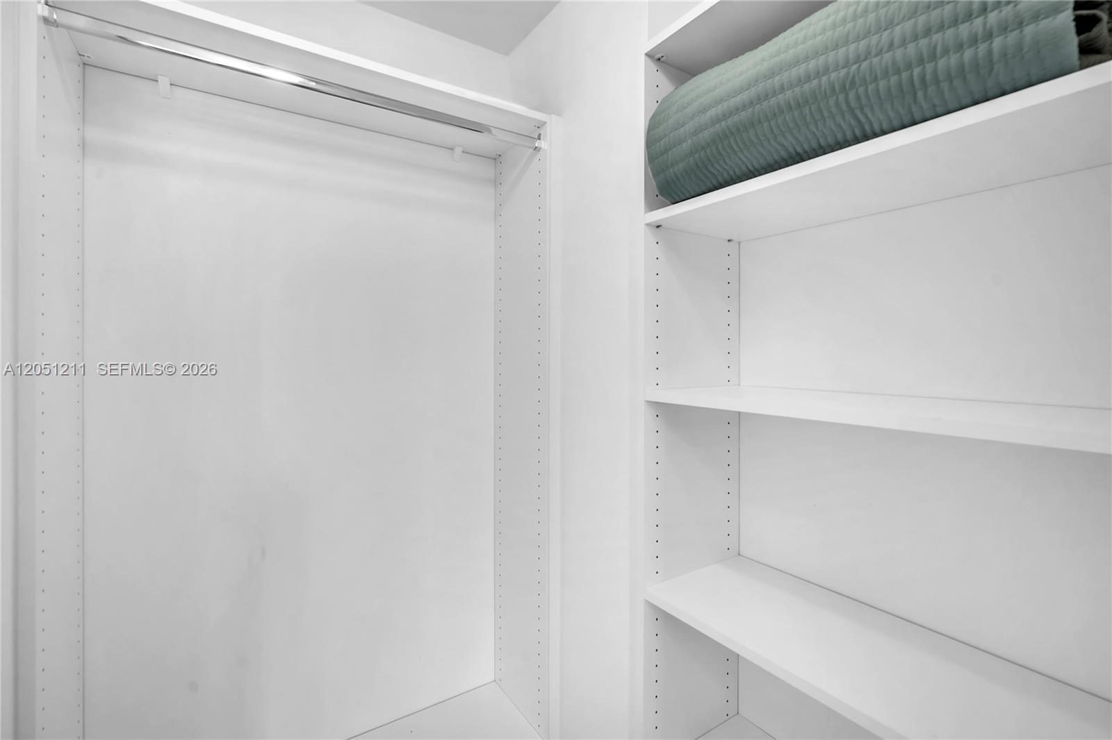 18800 Ne 29th Avenue 517 (fully Renovated) Property Photo 21