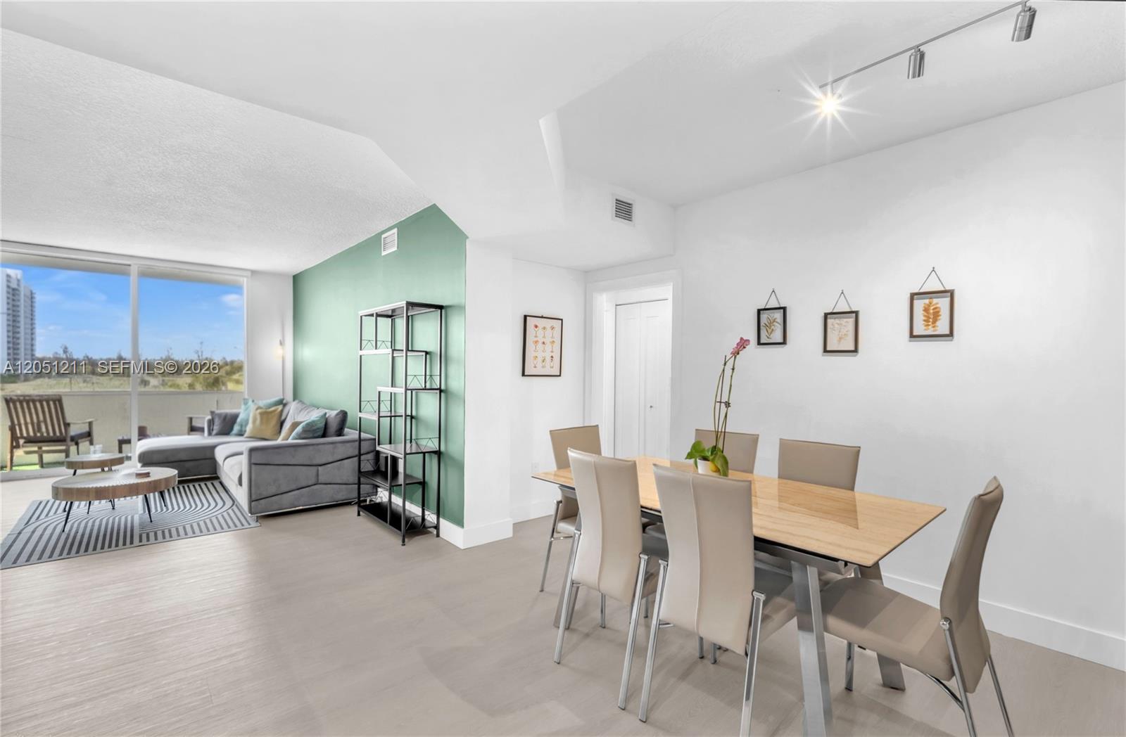 18800 Ne 29th Avenue 517 (fully Renovated) Property Photo 28