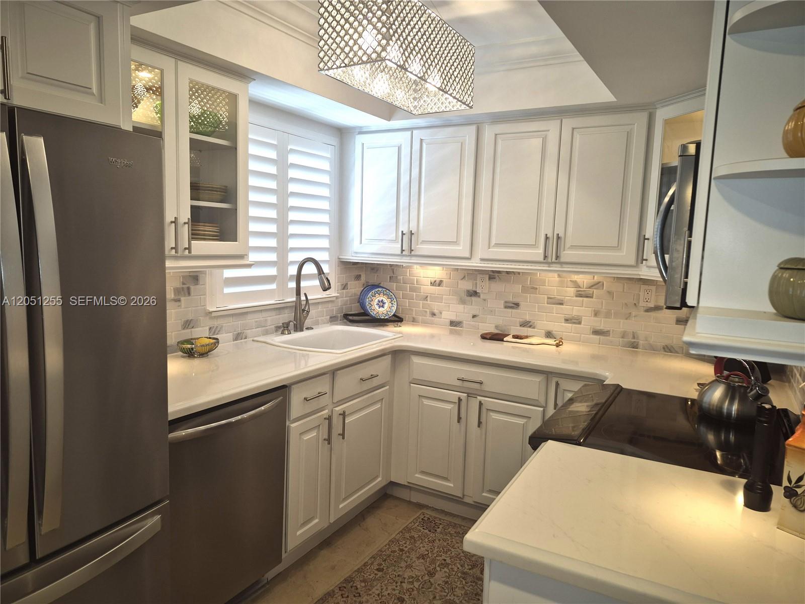 535 Hendricks Isle 306 Property Photo 4