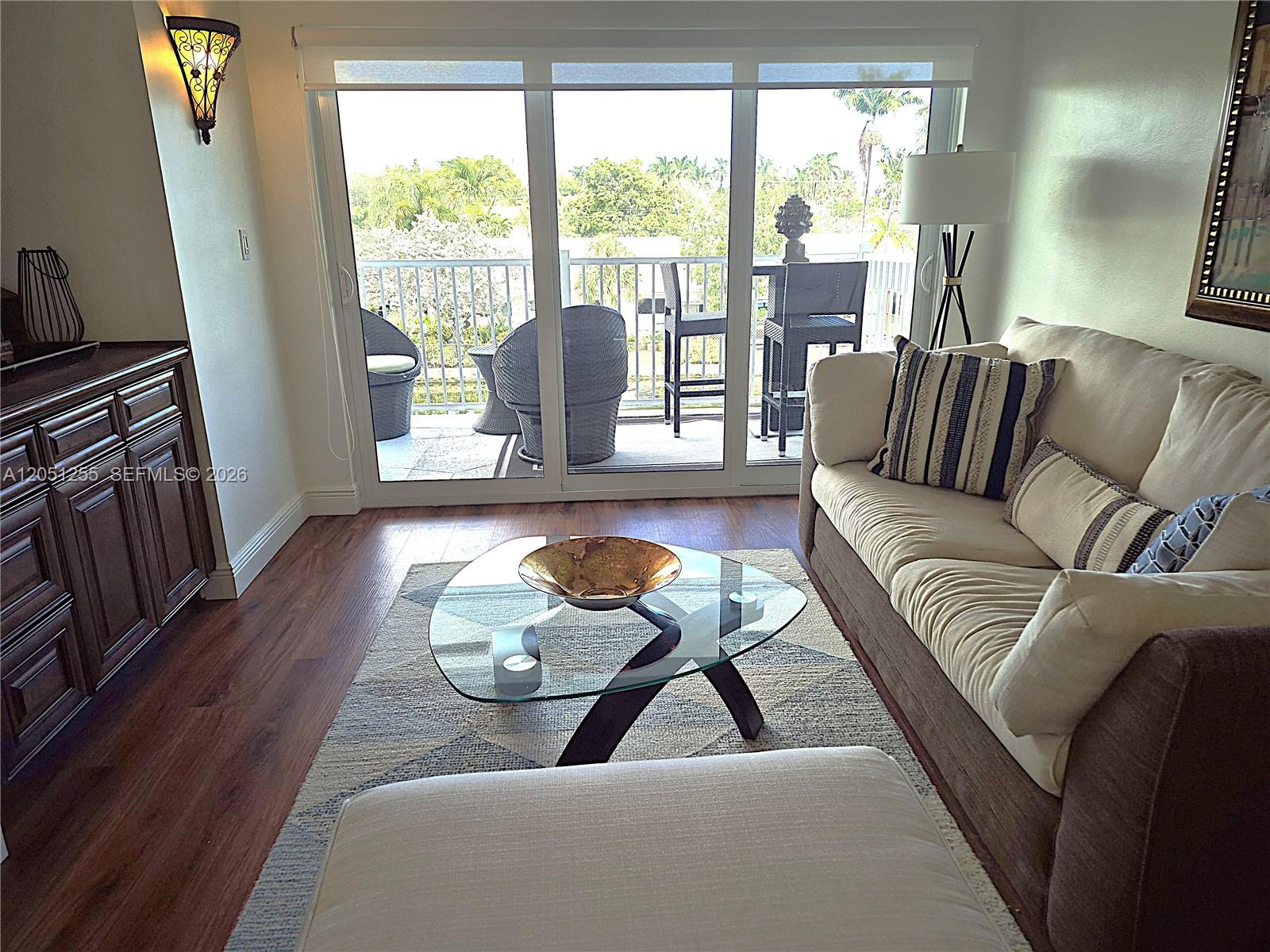 535 Hendricks Isle 306 Property Photo 8