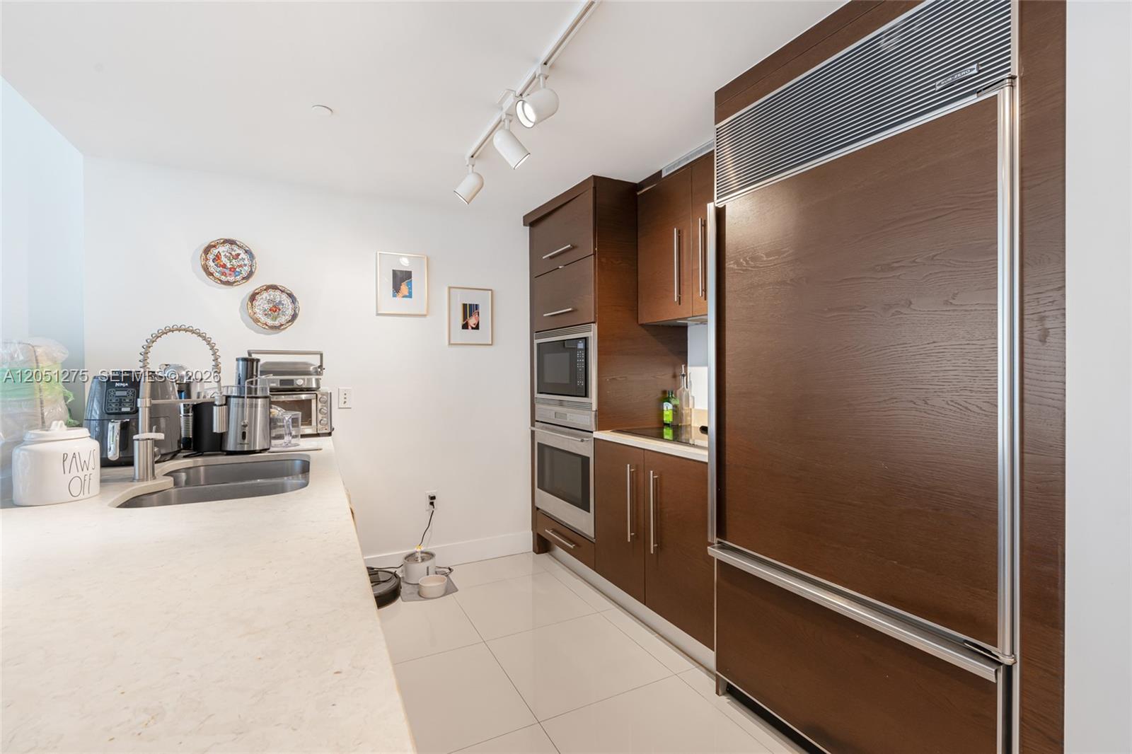 475 Brickell Avenue 3111 Property Photo 8