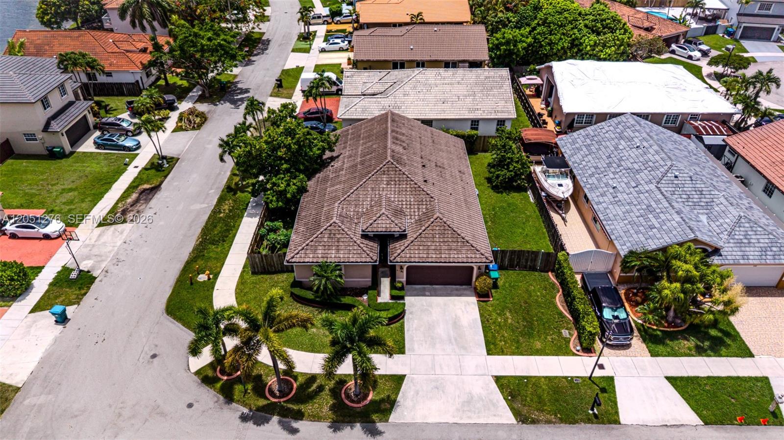 A12051276 Property Photo 2