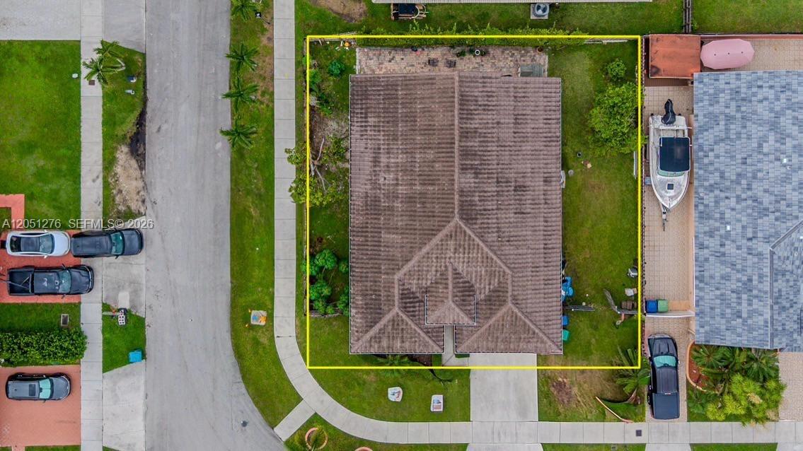 A12051276 Property Photo 3
