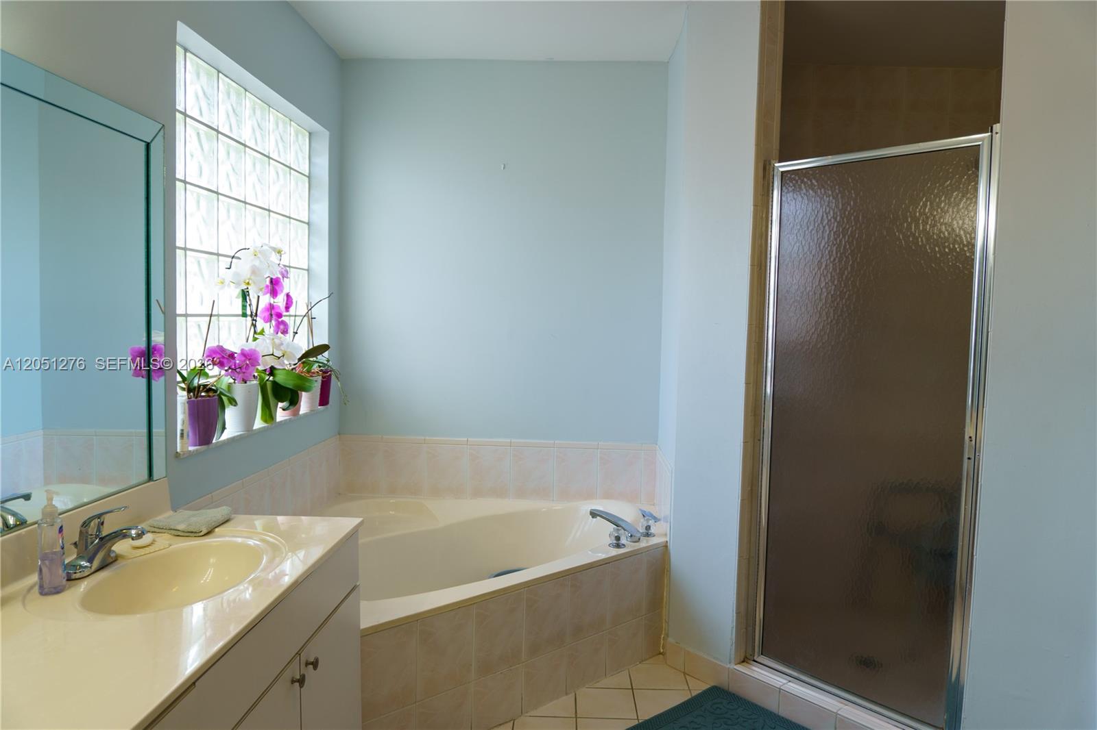 A12051276 Property Photo 23