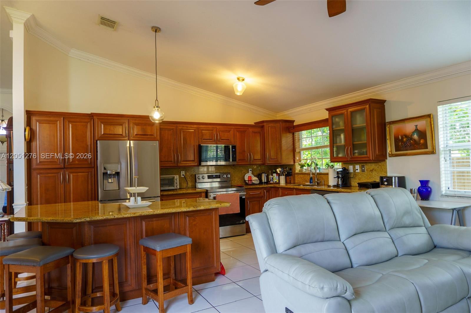 A12051276 Property Photo 31