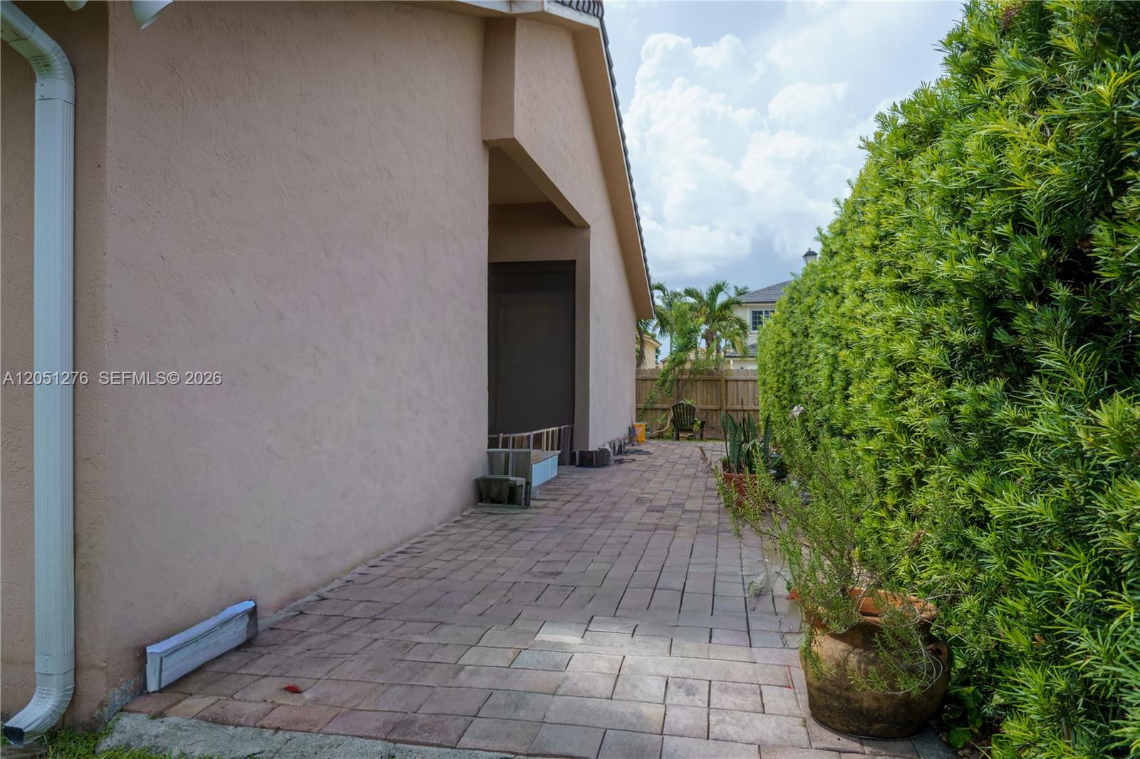 A12051276 Property Photo 34
