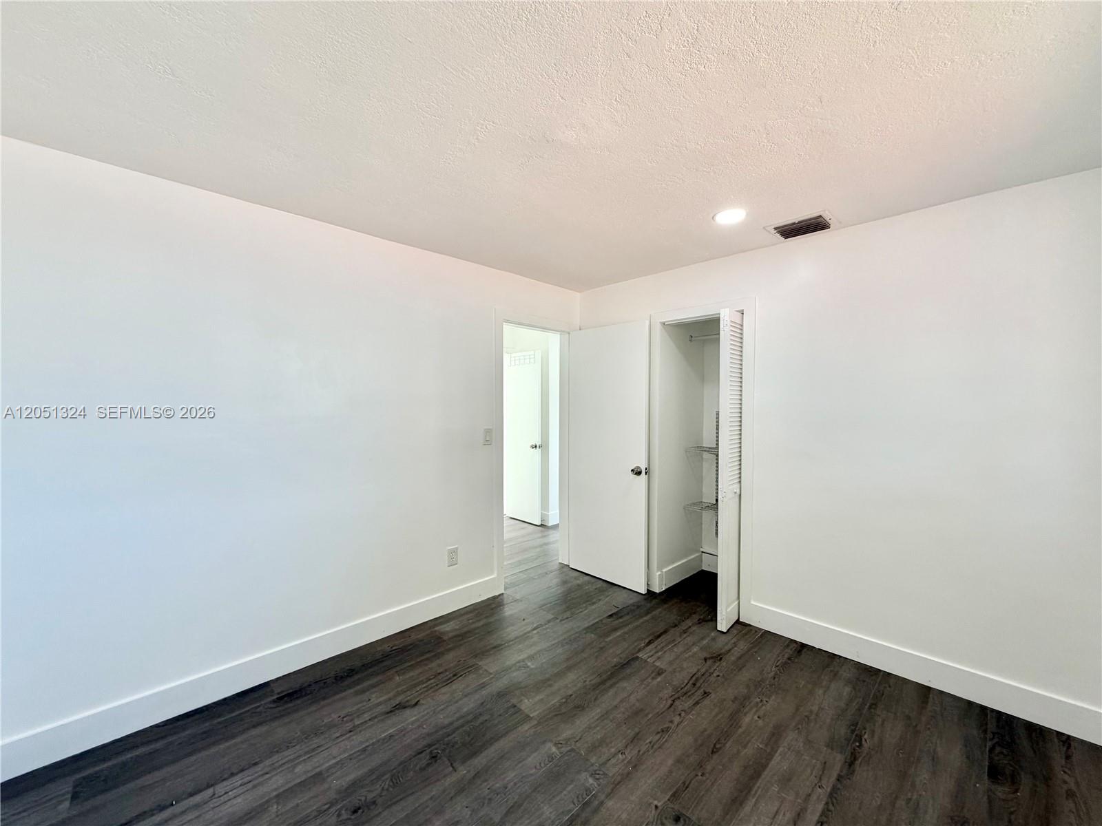 685 Se Park Drive Property Photo 12
