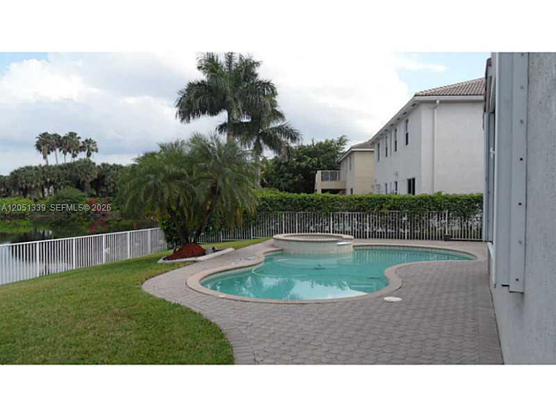 A12051339 Property Photo 2