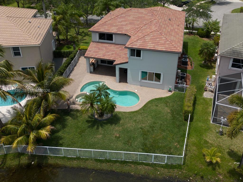 A12051339 Property Photo 44