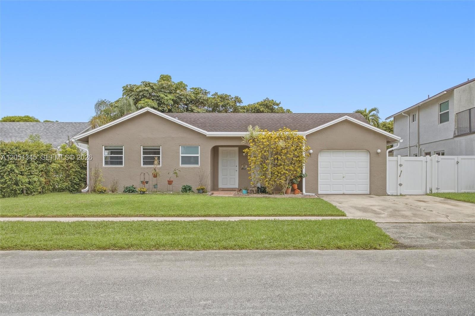 8410 Sw 20th Street Property Photo 1