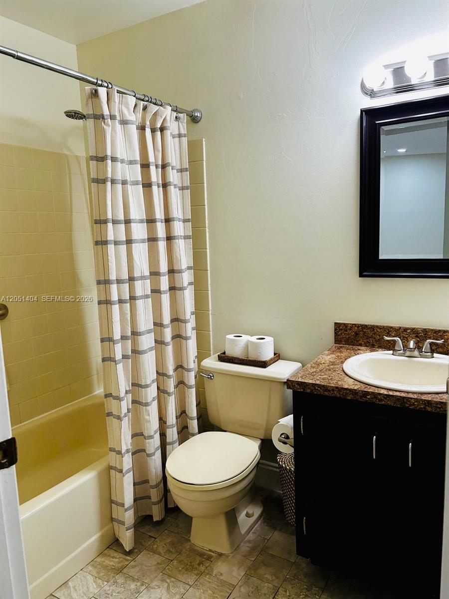 6524 Nw 188th Lane Property Photo 14