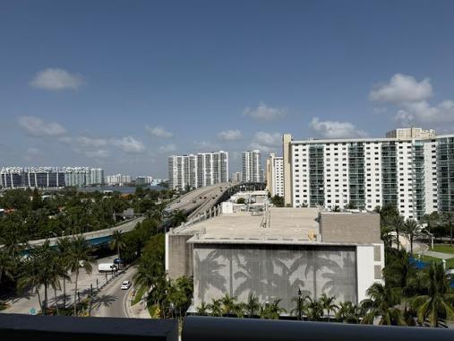 19201 Collins Avenue 837 Property Photo 1