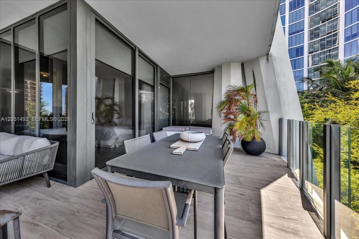 2831 S Bayshore Drive 501 Property Photo 42
