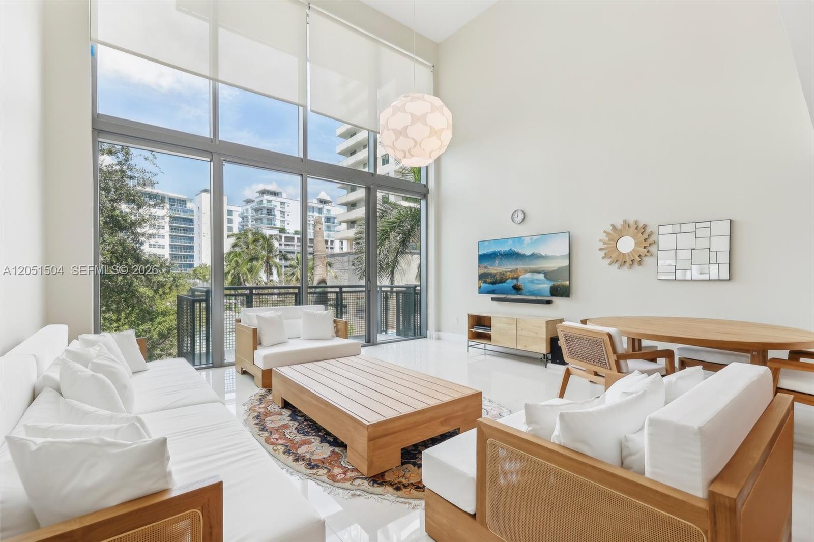 6000 Collins Avenue 306 Property Photo 1