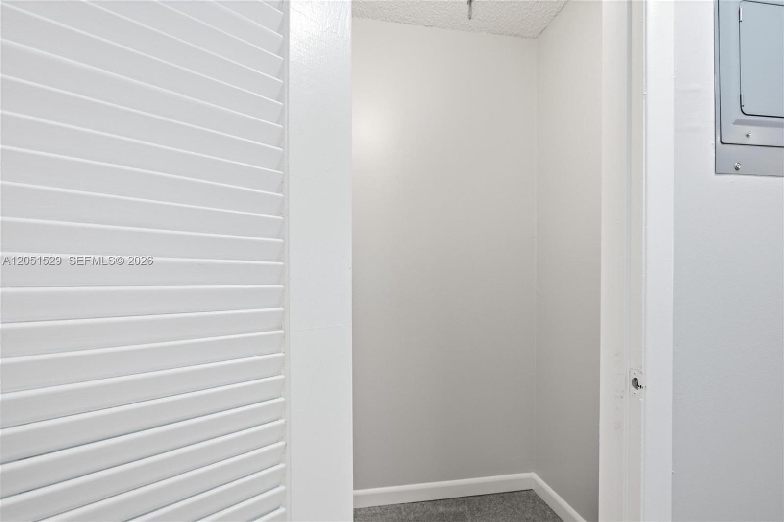 186 Ventnor L L Property Photo 12