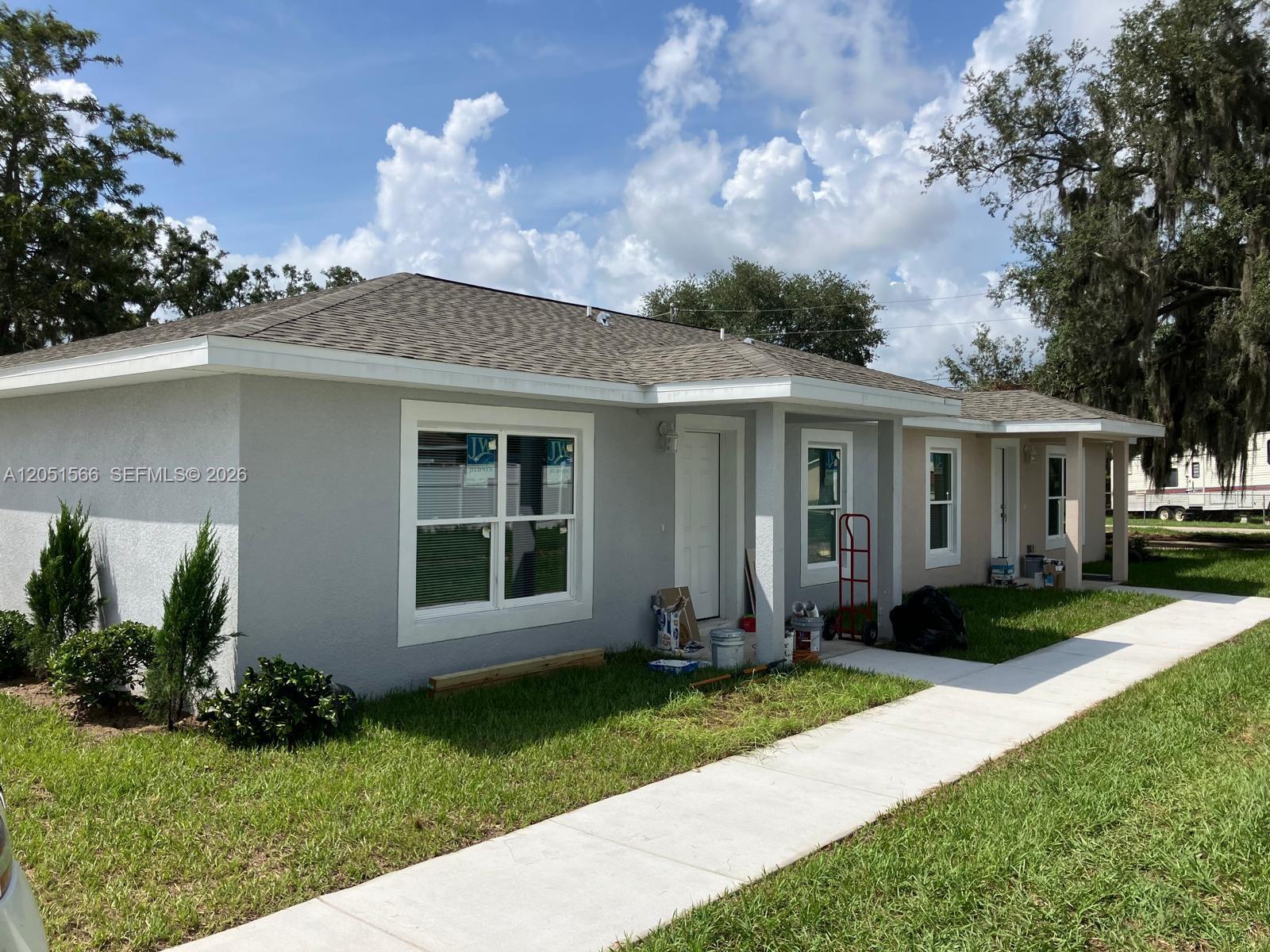 363 Poinsettia Avenue 363 Property Photo 1