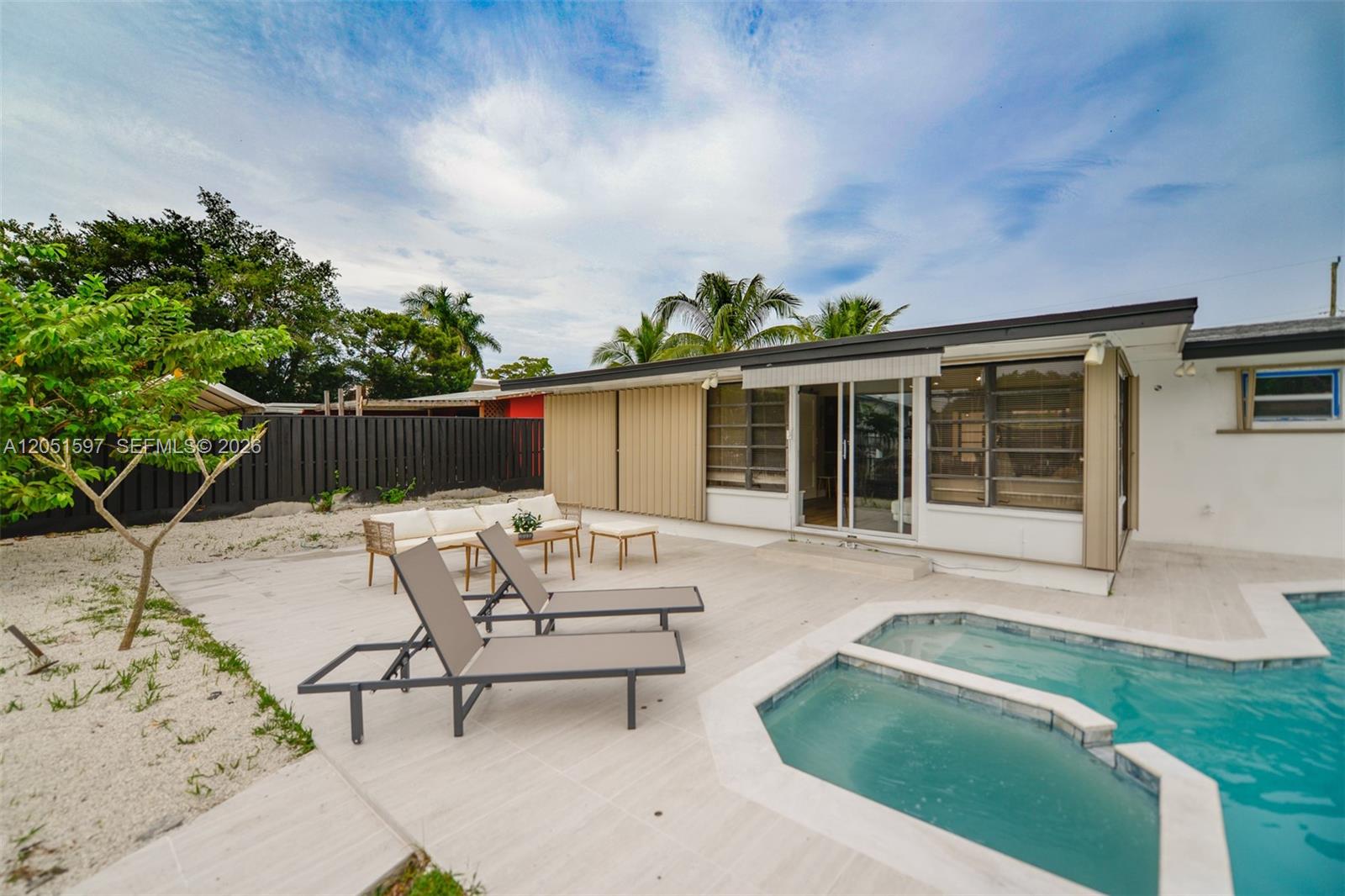 2443 Tortugas Lane Property Photo 4
