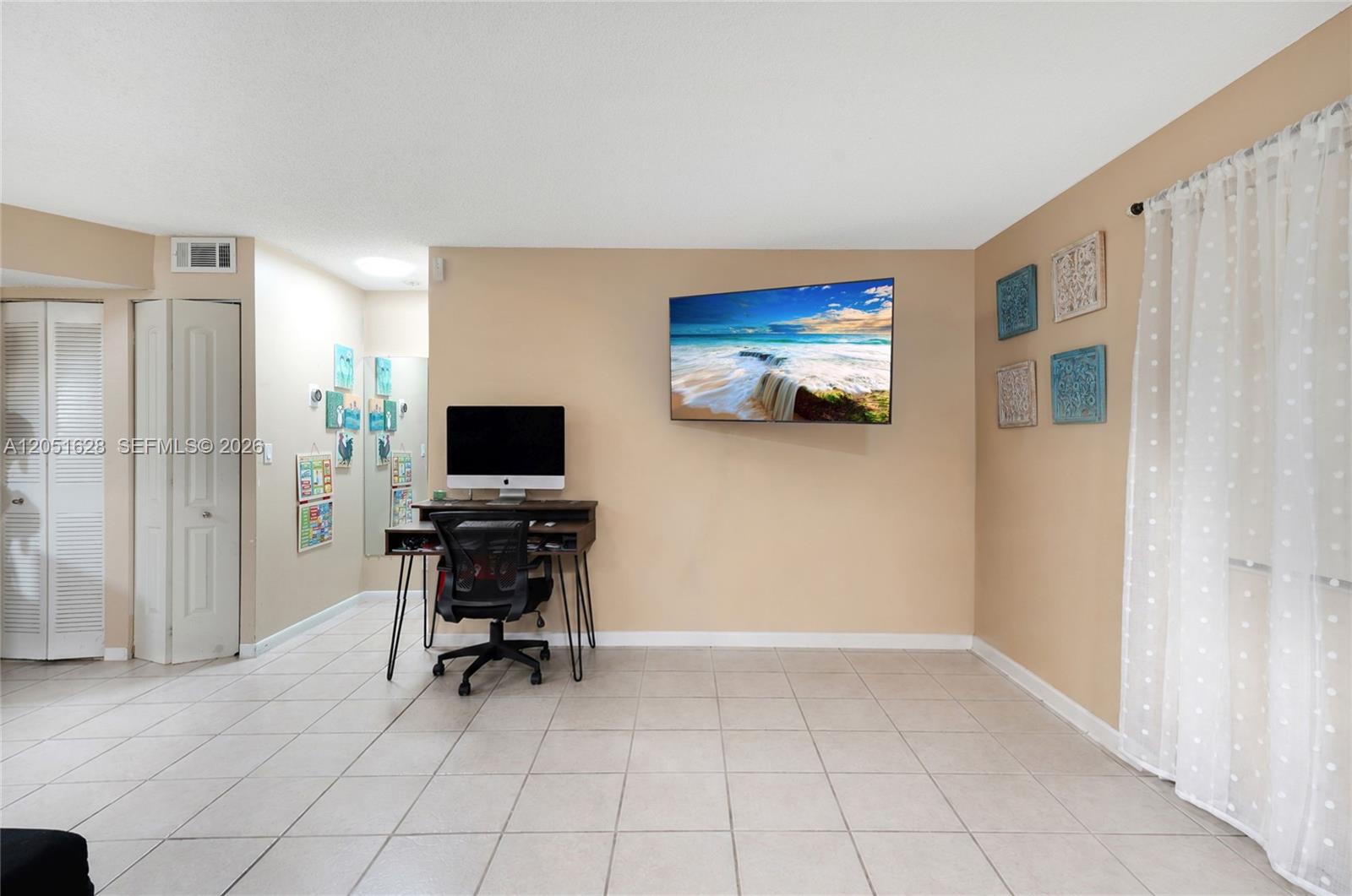 301 Sw 86th Avenue 101 Property Photo 8
