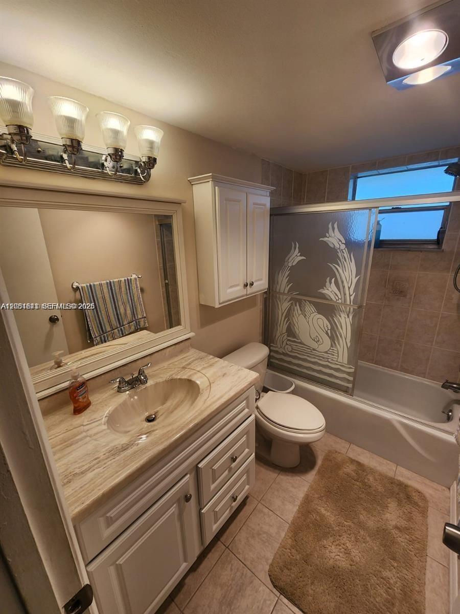 950 Hillcrest Drive 102 Property Photo 8