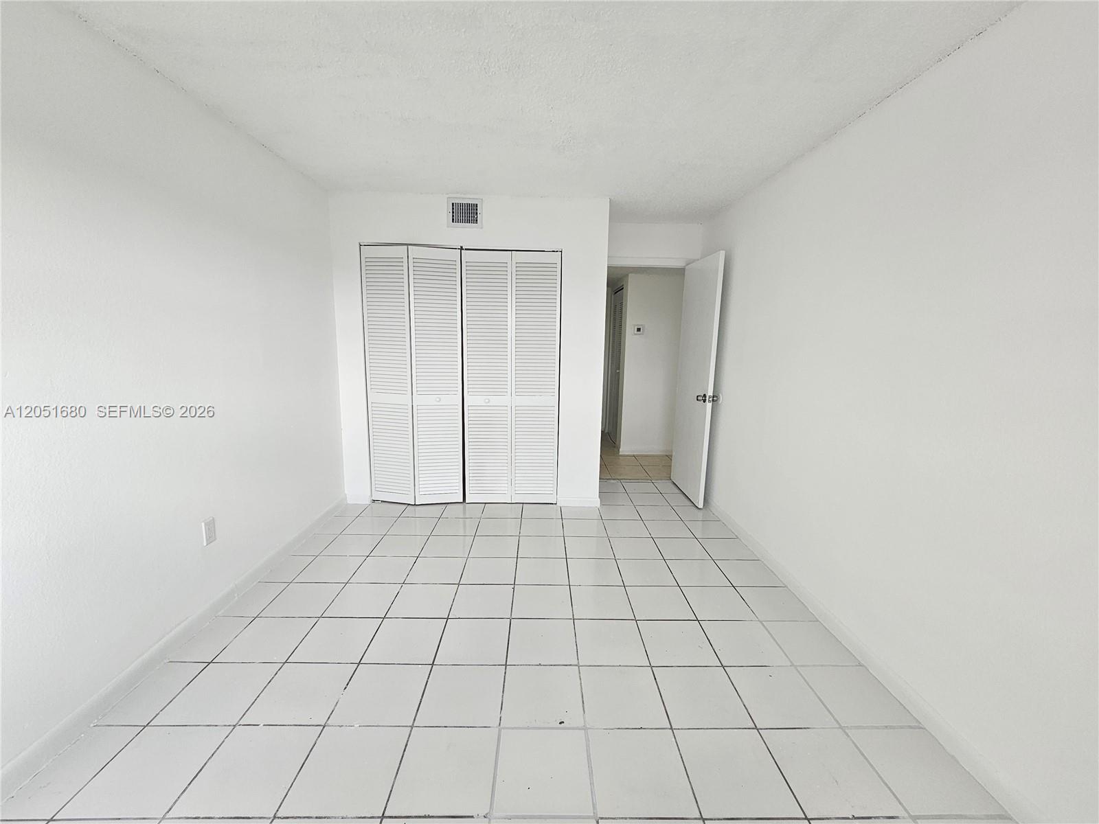 3610 Nw 21st Street 206 Property Photo 4