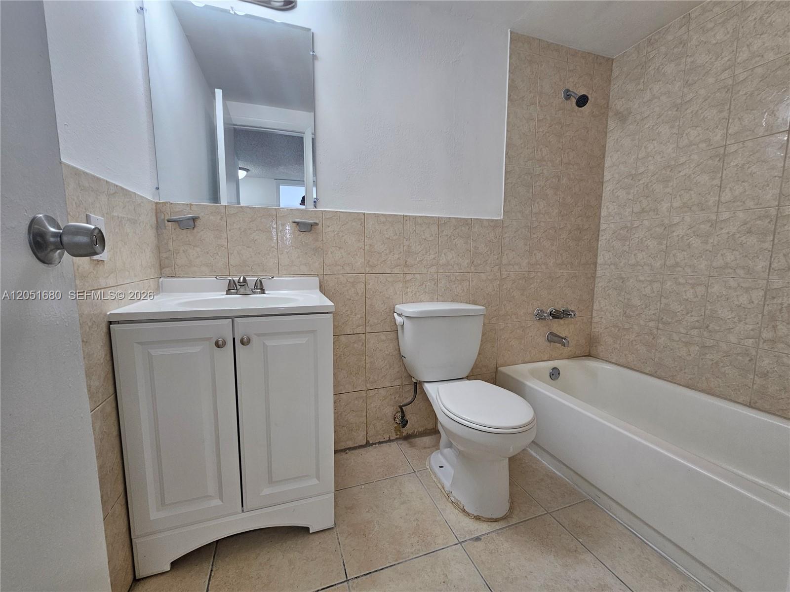3610 Nw 21st Street 206 Property Photo 6