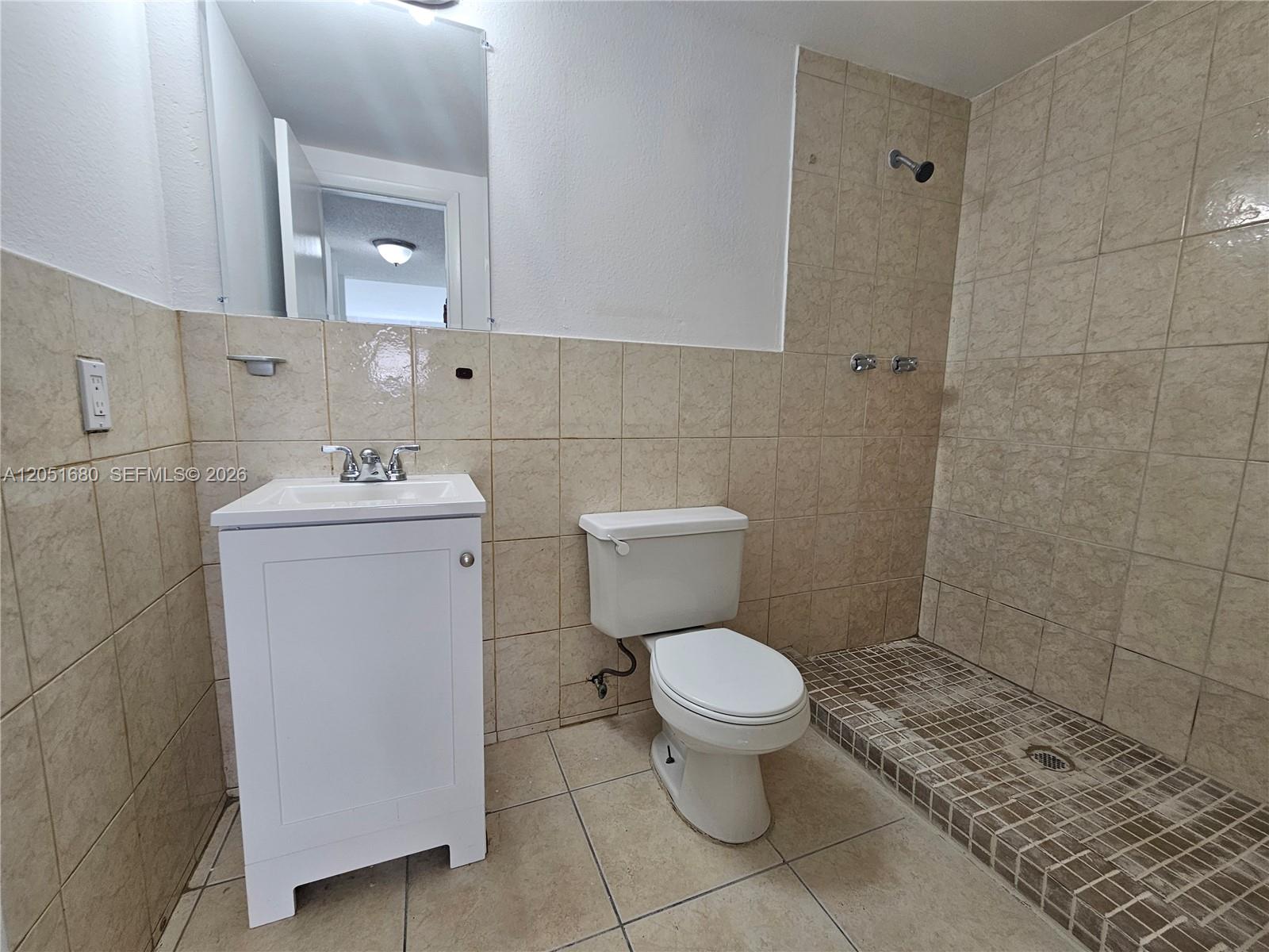 3610 Nw 21st Street 206 Property Photo 9