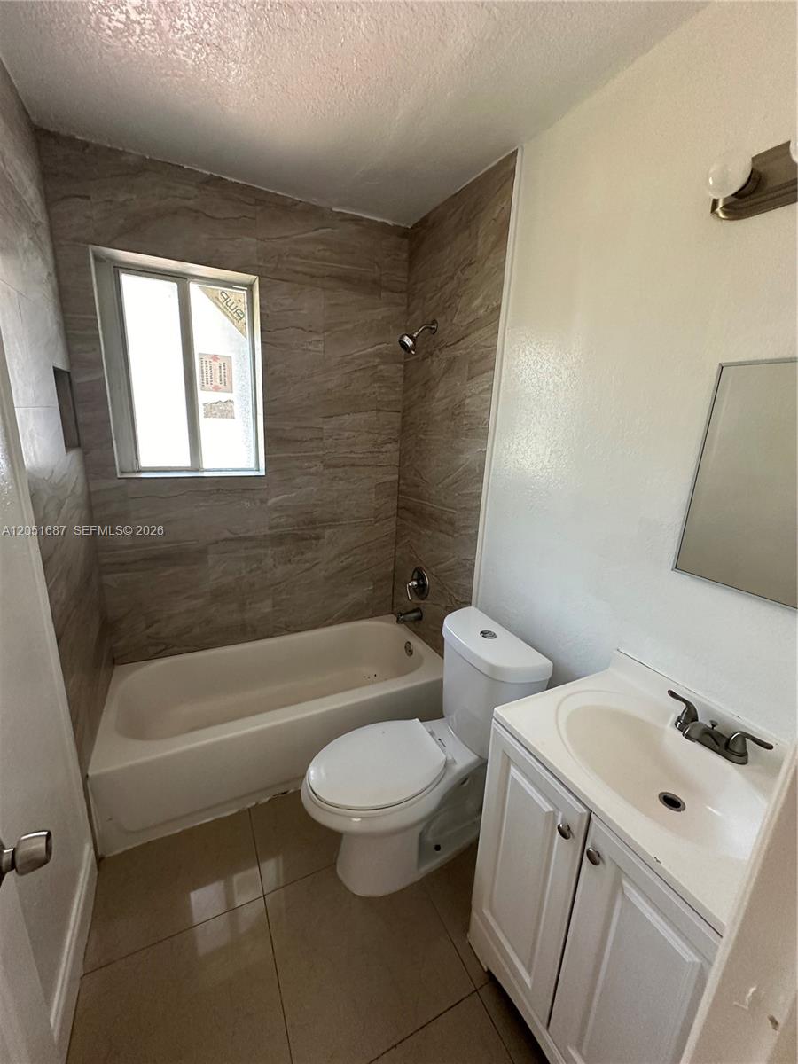 651 Sw 30th Avenue 651 Property Photo 8