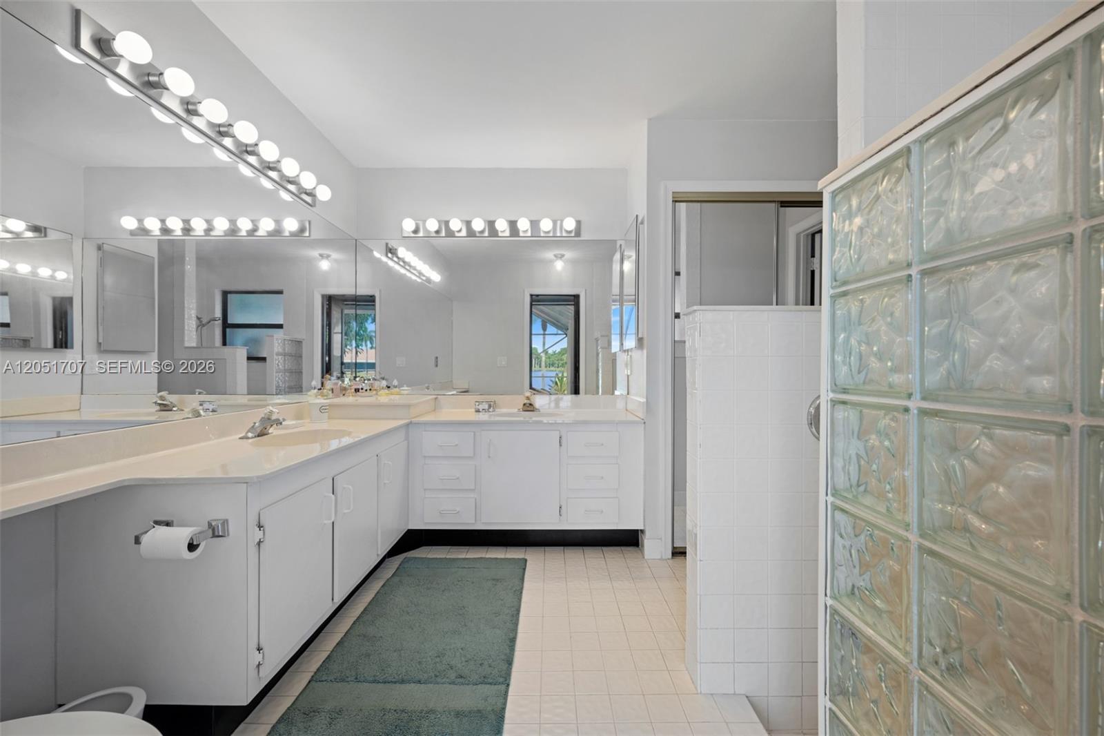 5521 Hawkes Bluff Avenue Property Photo 16