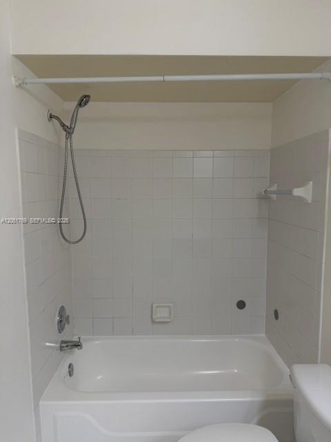 5570 Nw 61st Street 932 Property Photo 17