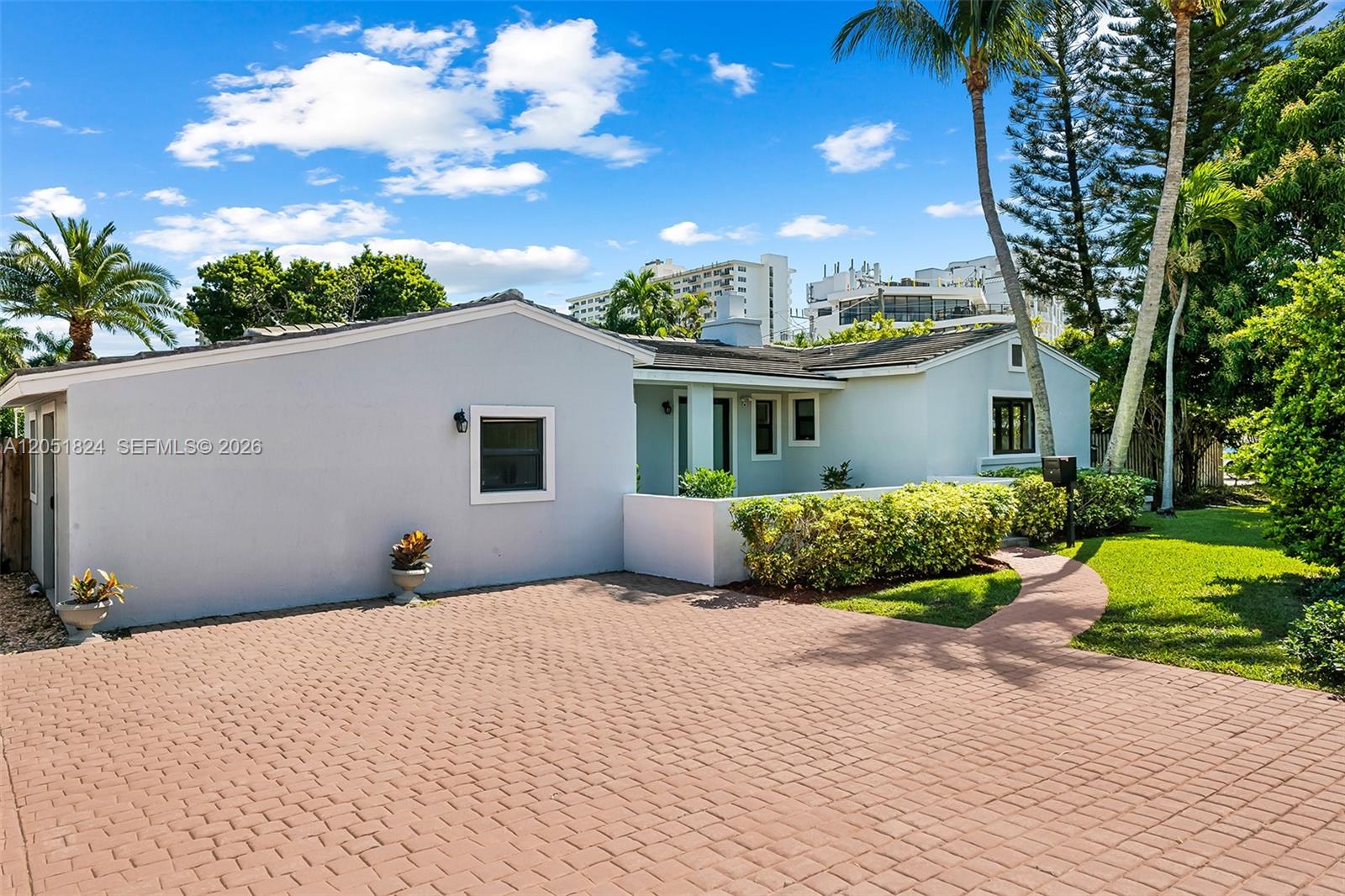 2301 E Las Olas Boulevard Property Photo 3