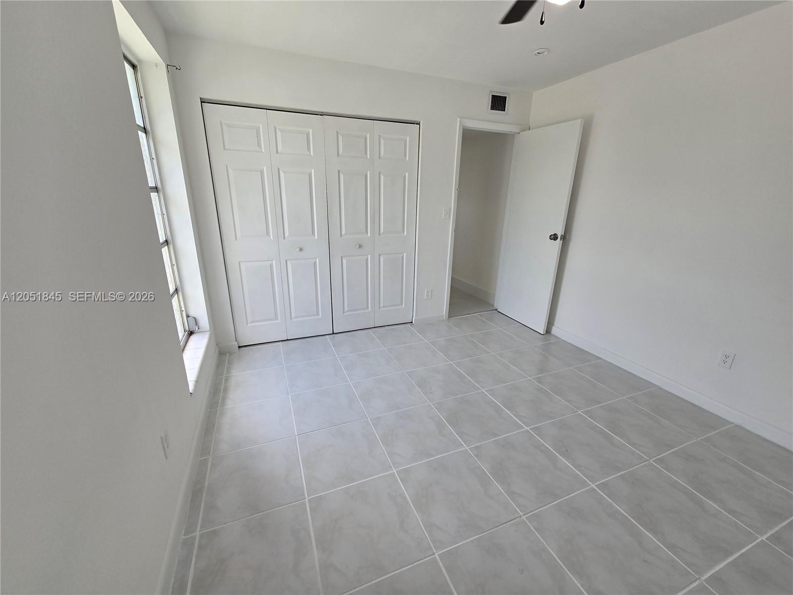 10375 N Kendall Drive J7 Property Photo 27