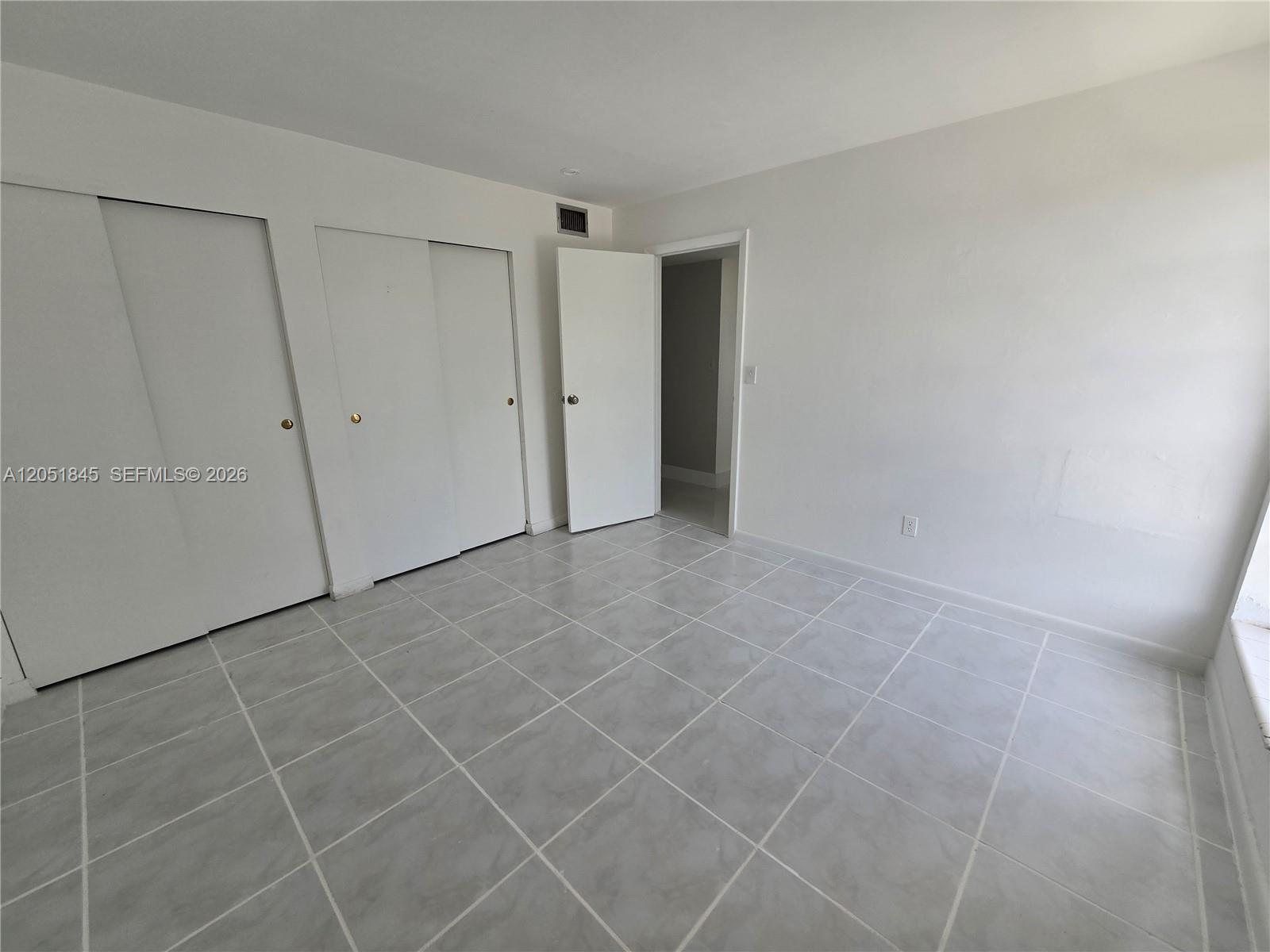 10375 N Kendall Drive J7 Property Photo 37
