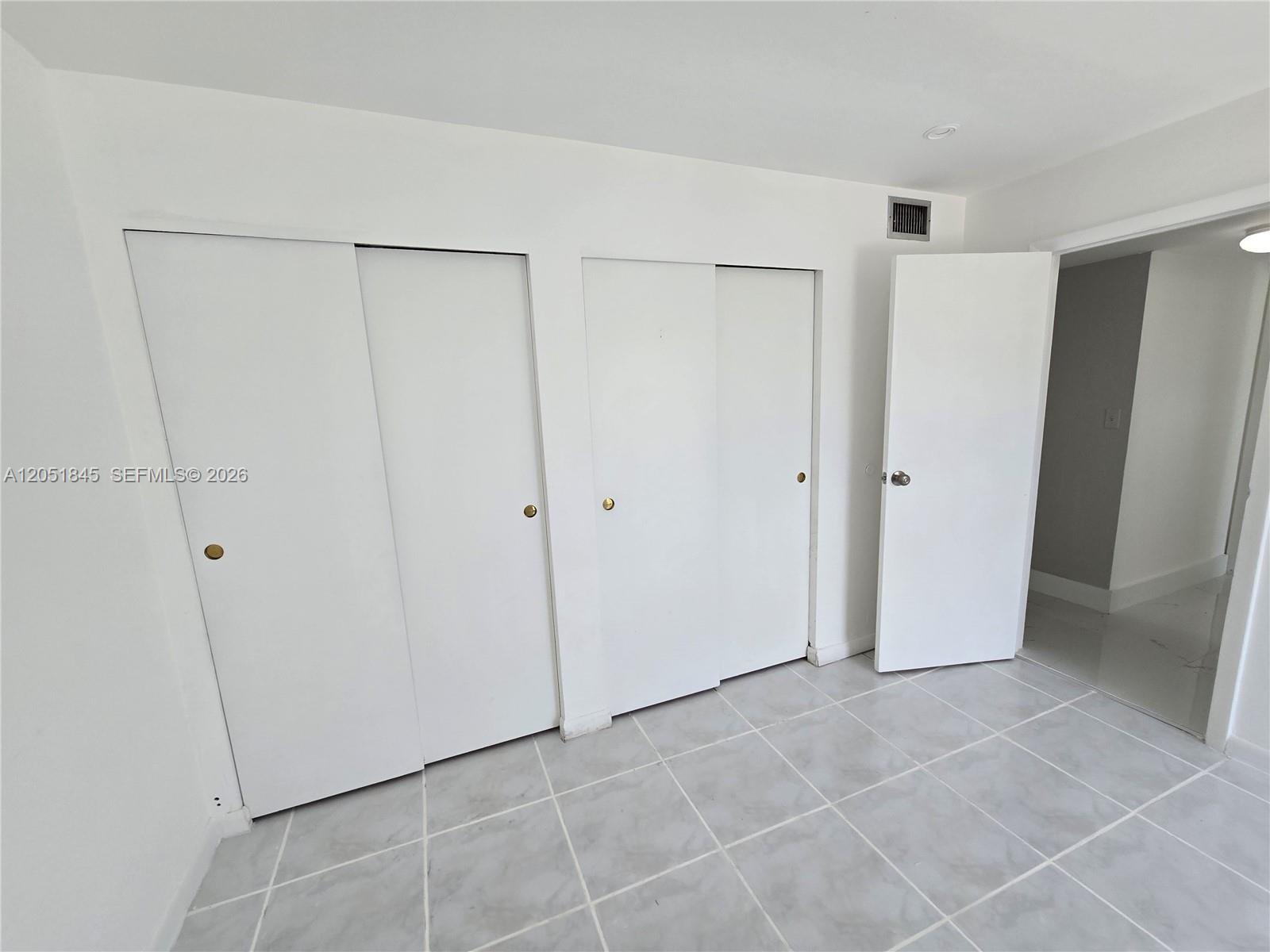 10375 N Kendall Drive J7 Property Photo 38