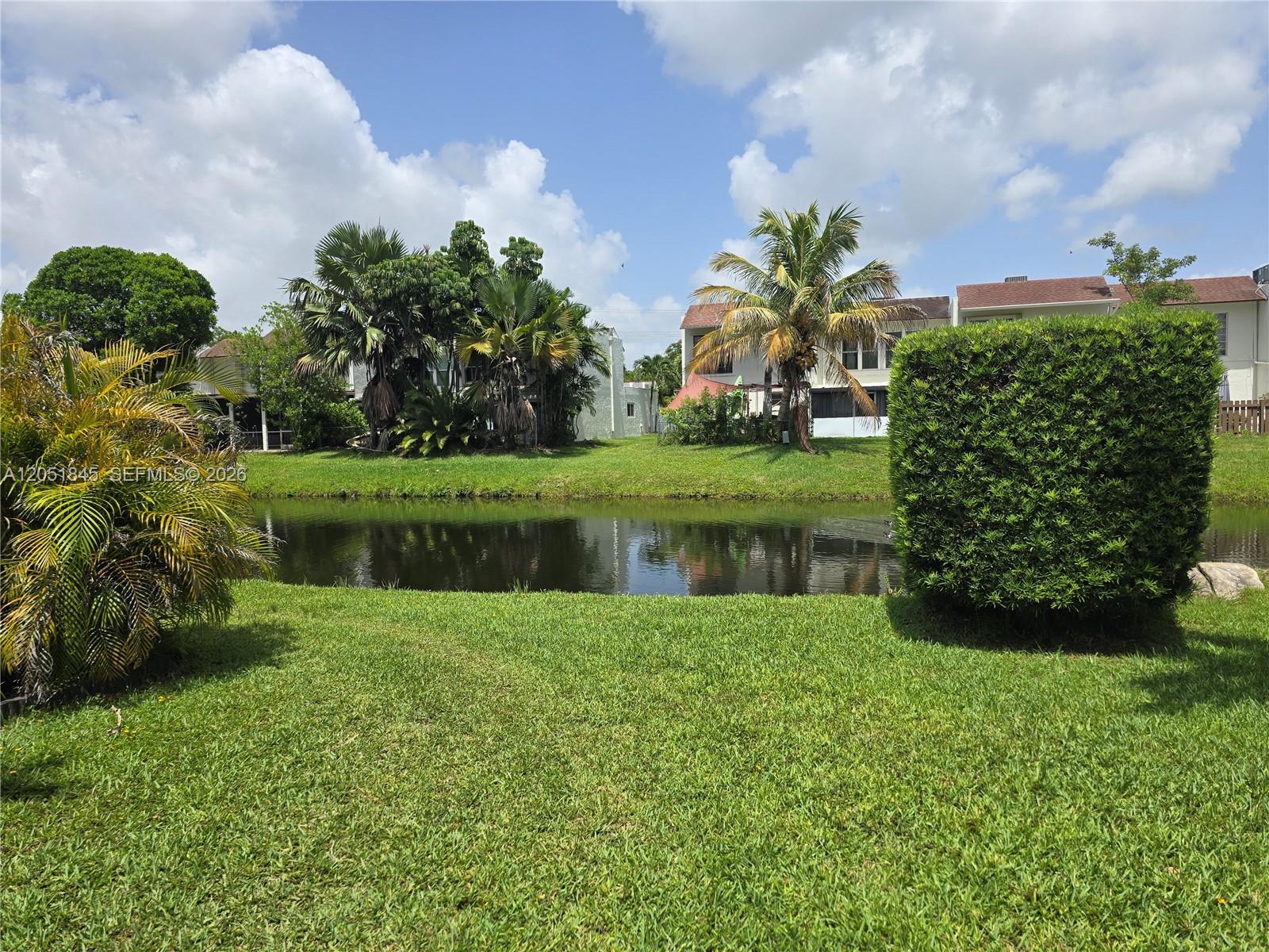 10375 N Kendall Drive J7 Property Photo 51