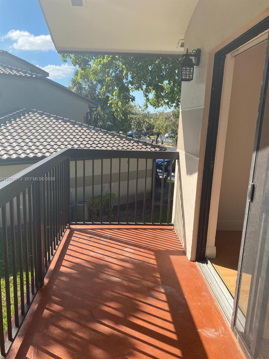 A12051913 Property Photo 3