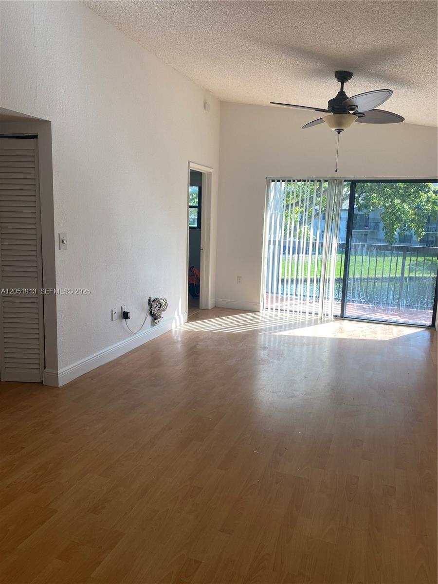 A12051913 Property Photo 4