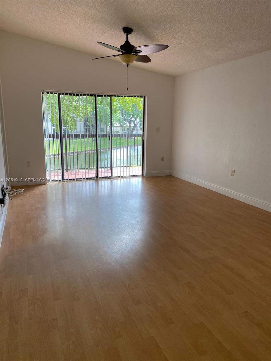 A12051913 Property Photo 5