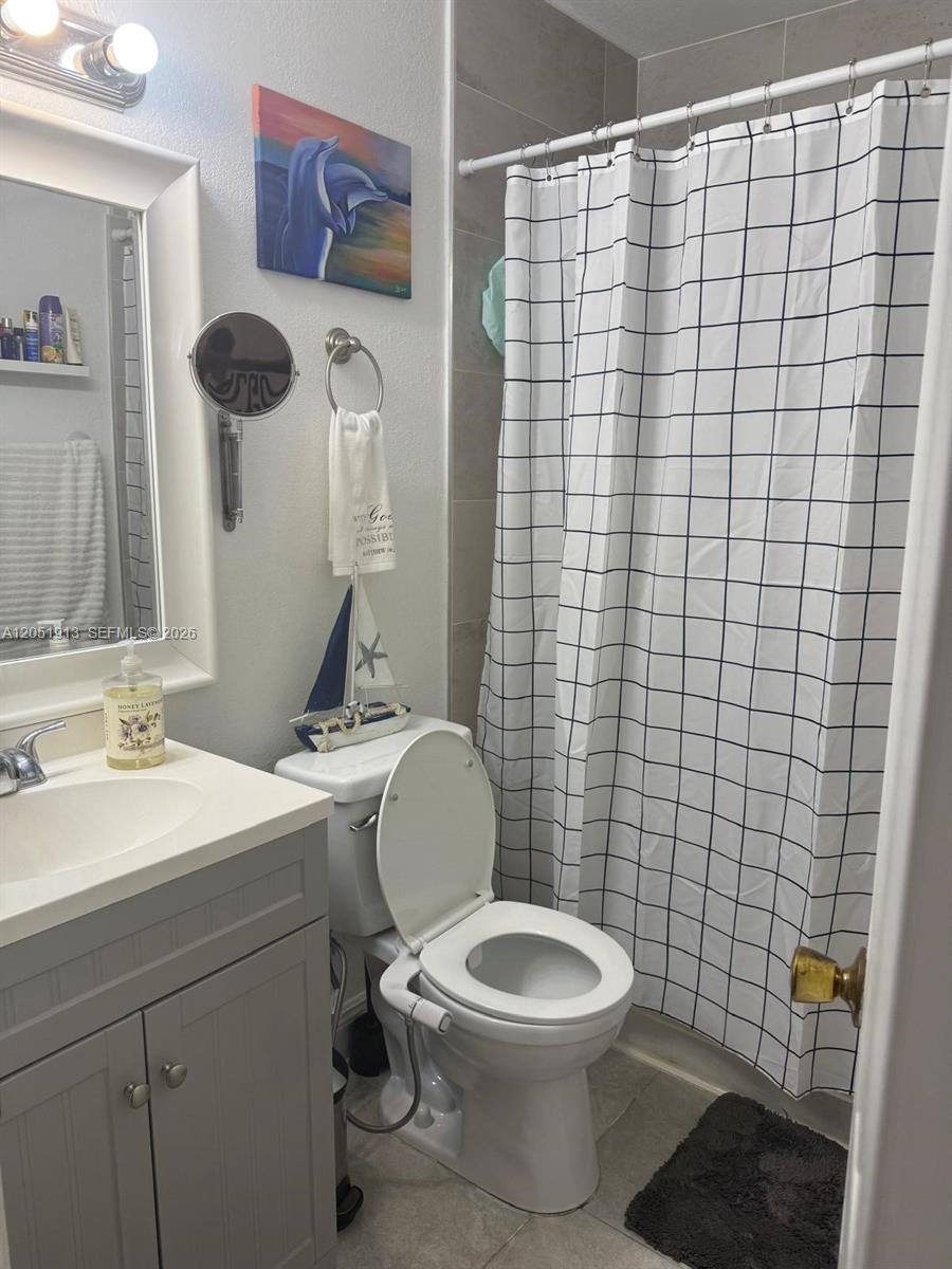 A12051913 Property Photo 16
