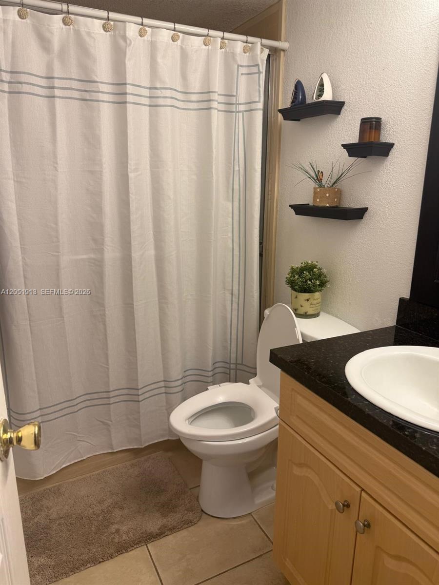 A12051913 Property Photo 20