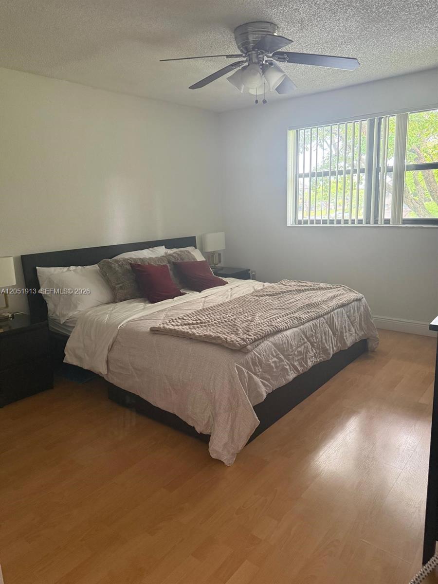 A12051913 Property Photo 21