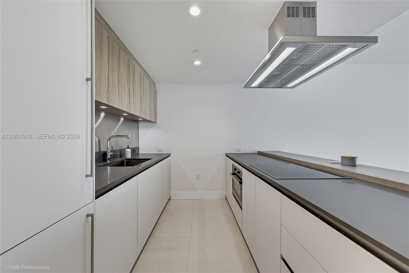 1000 Brickell Plaza 2110 Property Photo 5