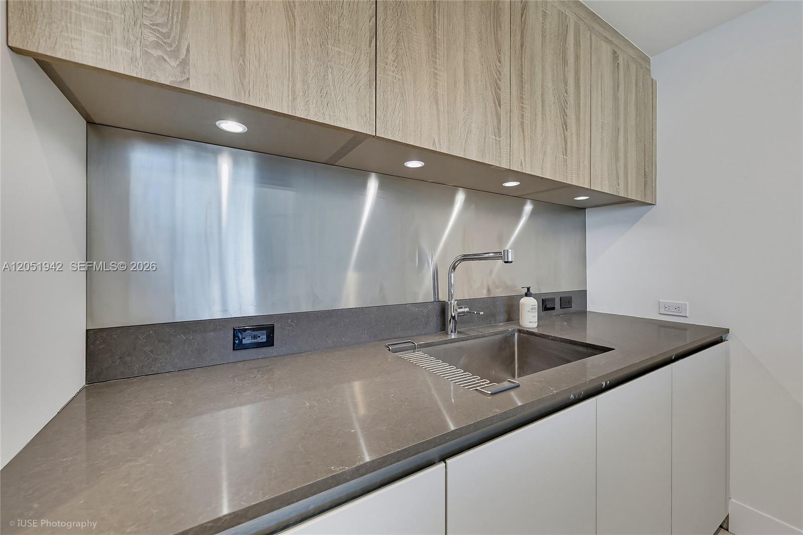 1000 Brickell Plaza 2110 Property Photo 6